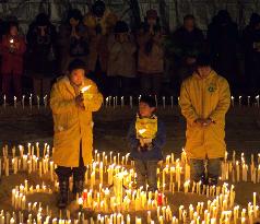 Silent prayer offered for Kobe quake victims